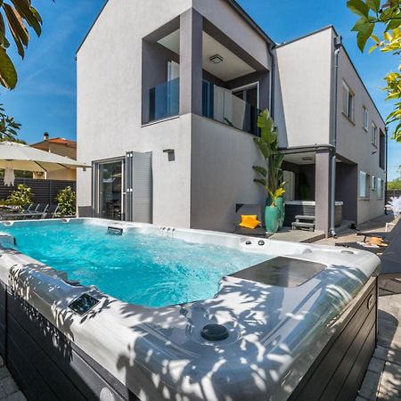 Appartamento House With Pool Ledenko Biograd Na Moru Esterno foto