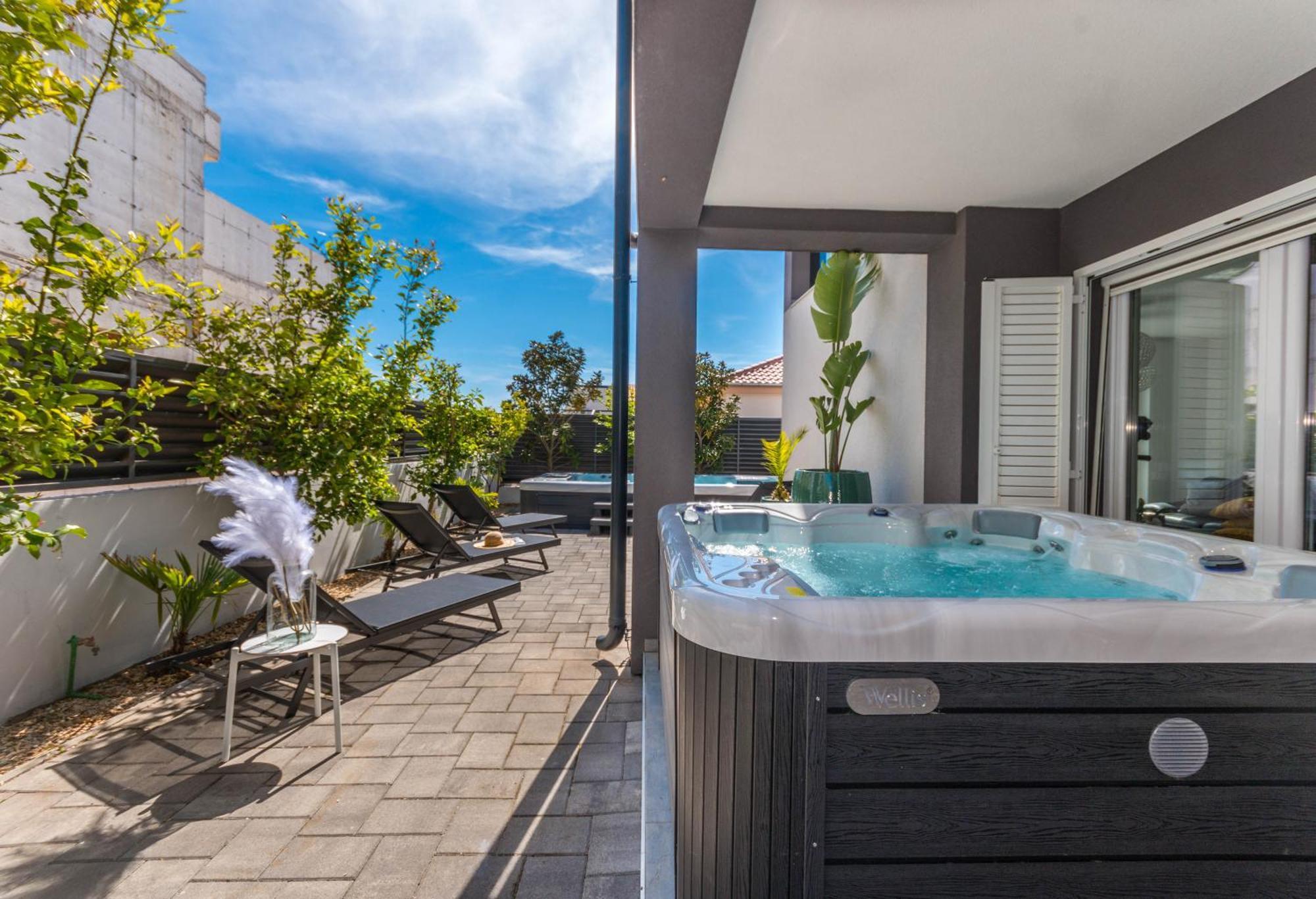 Appartamento House With Pool Ledenko Biograd Na Moru Esterno foto