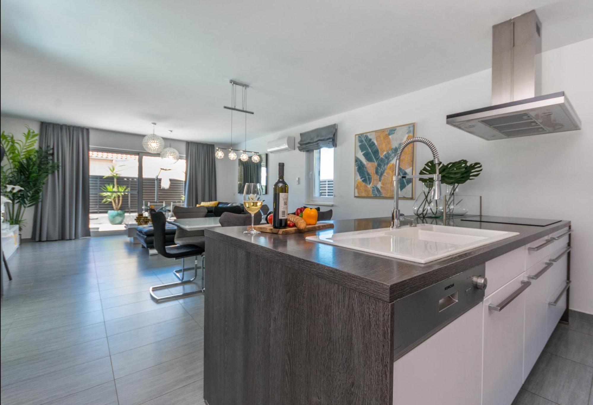 Appartamento House With Pool Ledenko Biograd Na Moru Esterno foto